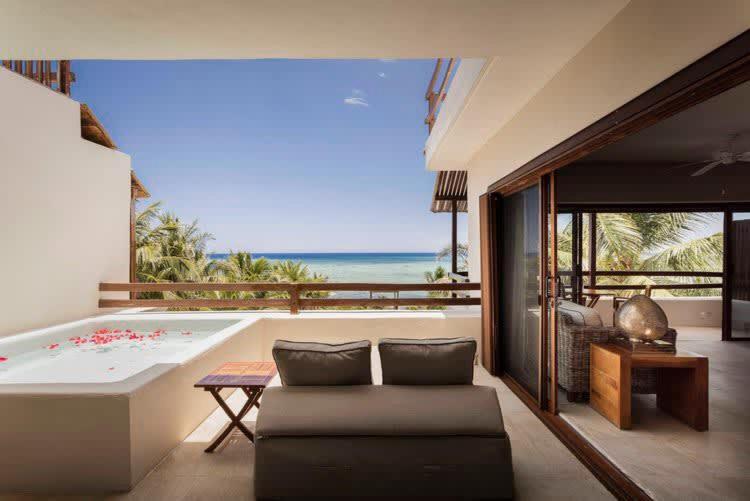 Jashita Hotel Cleopatra Honeymoon Suite Mexico