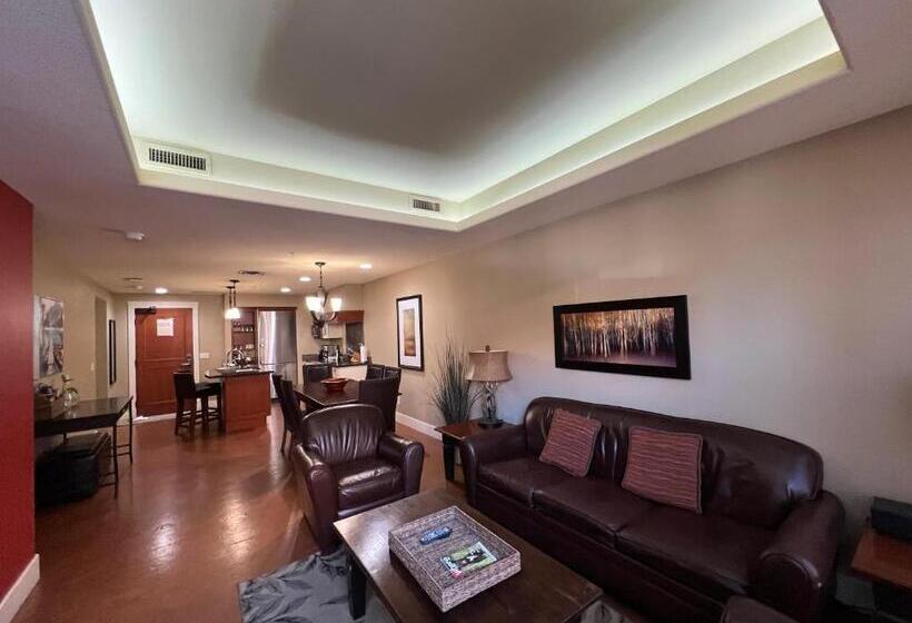 Luxury Resort 2bedroom 2bath Sleeps 6 945 Square Feet