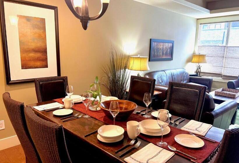 Luxury Resort 2bedroom 2bath Sleeps 6 945 Square Feet