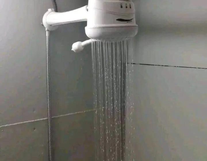 پانسیون Aphiroom Guesthouse