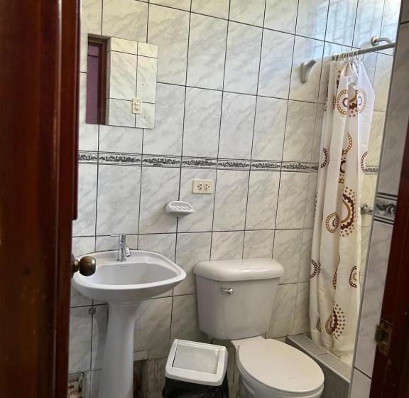 پانسیون ñariwalac