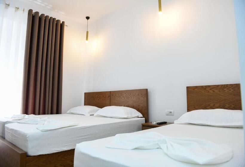 بنسيون Guest House Cela City Centre