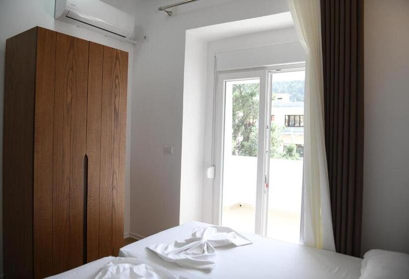 بنسيون Guest House Cela City Centre