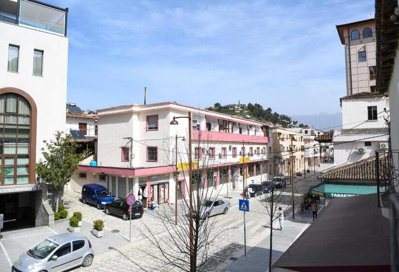 بنسيون Guest House Cela City Centre