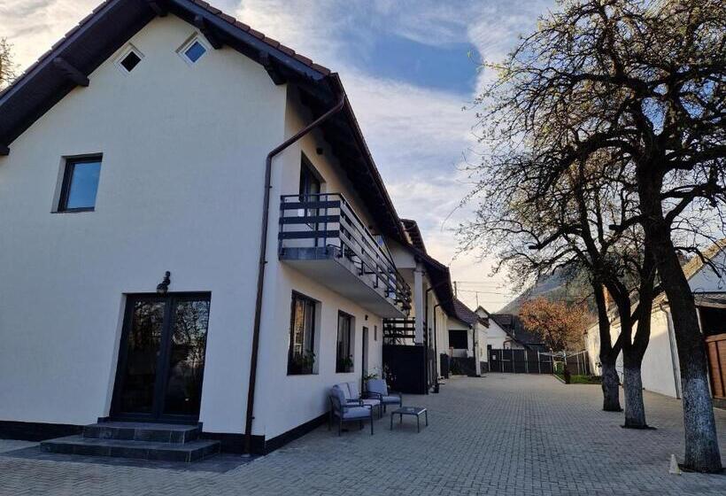 بنسيون Casa 7 Sate Apartament