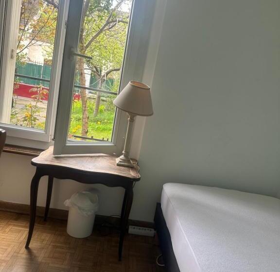 펜션 All Room Paris Ouest Colombes