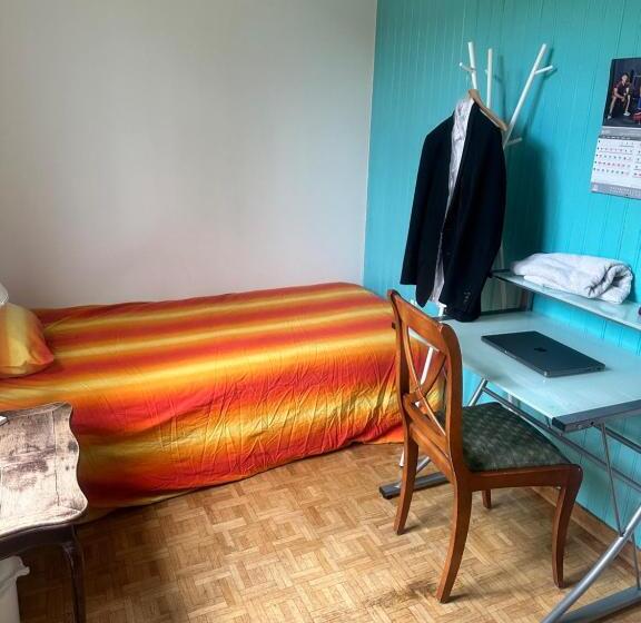 펜션 All Room Paris Ouest Colombes