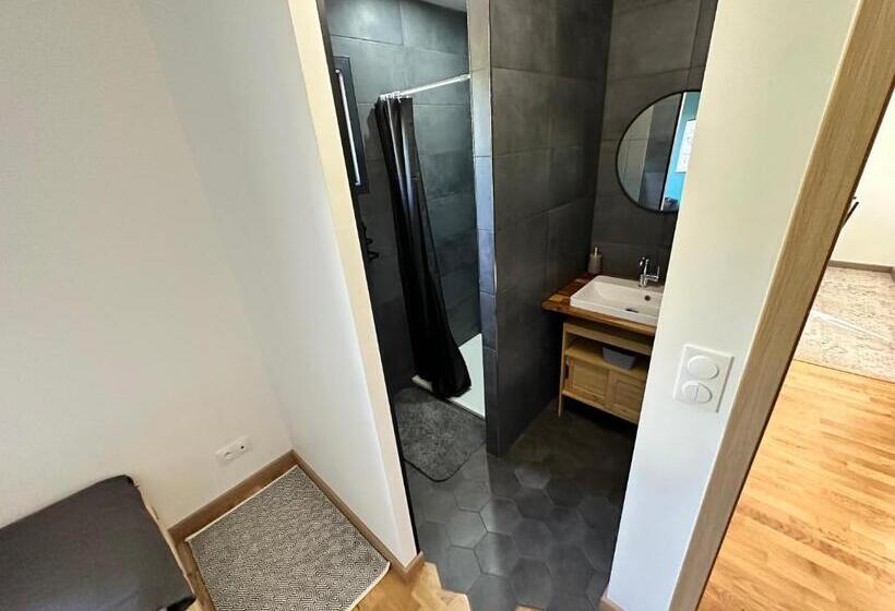 ペンション Chambre Privée Au Calme   Proche Gare   Parking Gratuit