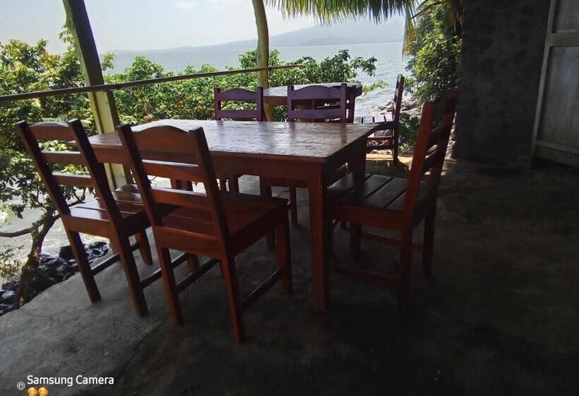 بنسيون Cocibolca House B&b