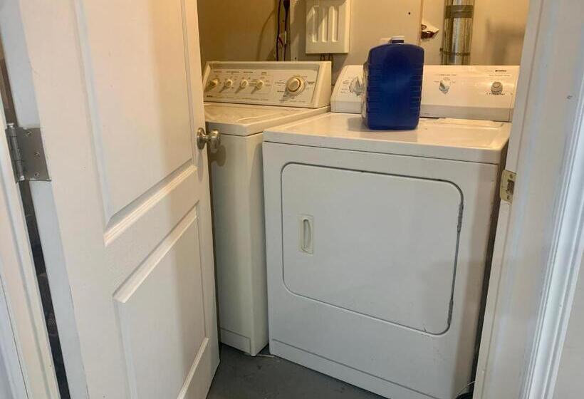 Pensionat 1 Room In A Cozy And Beautiful Basement