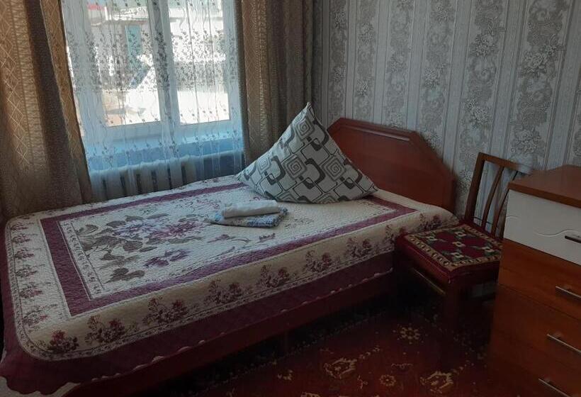 پانسیون Guest House Lola