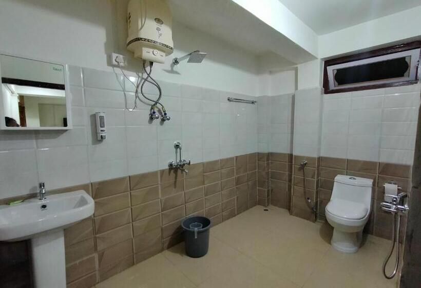 Pension Gyatso Guest House