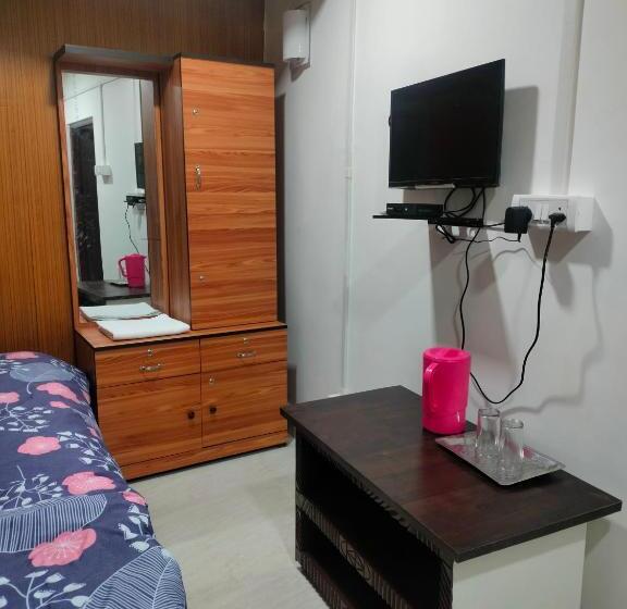 Pension Gyatso Guest House