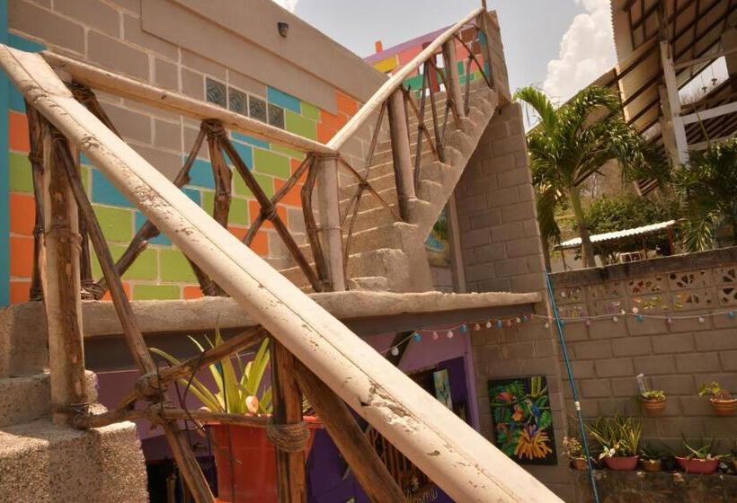 بنسيون Hostal San Jose