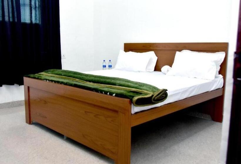 بنسيون K P Guest House