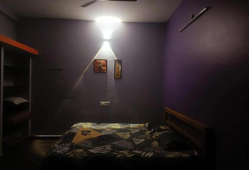 پانسیون La Tanvi Villa @serenity Beach Side