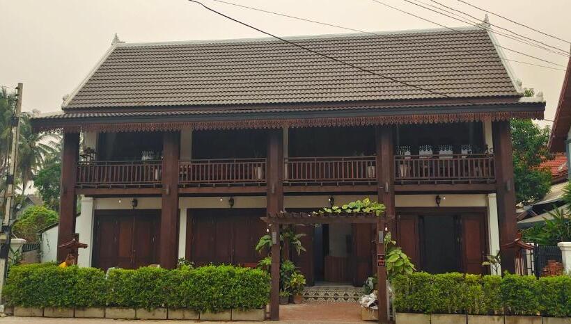 پانسیون Happy Hour