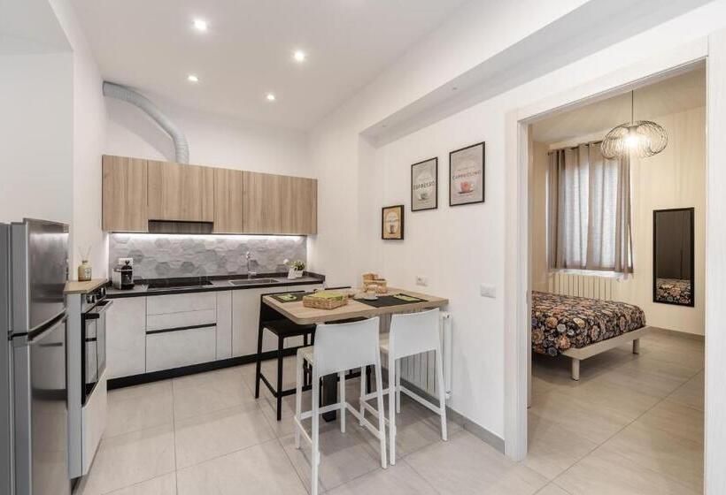 פנסיון Lucy’s House