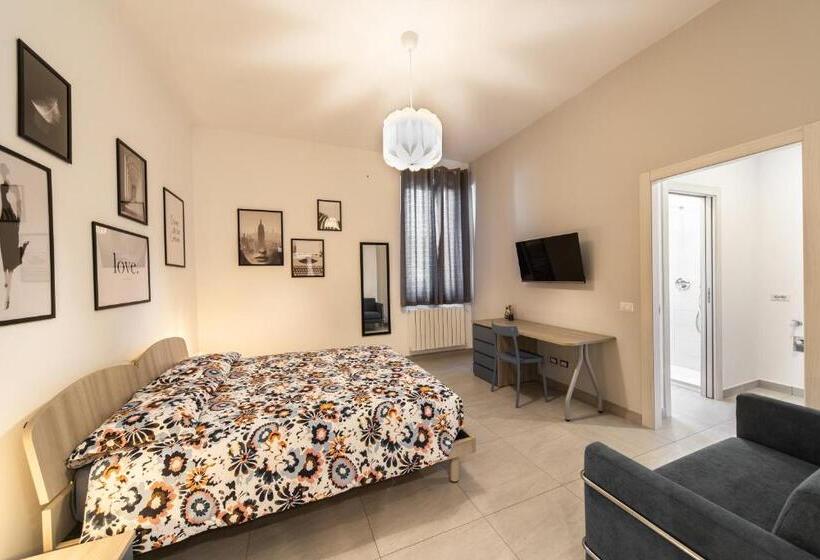 פנסיון Lucy’s House