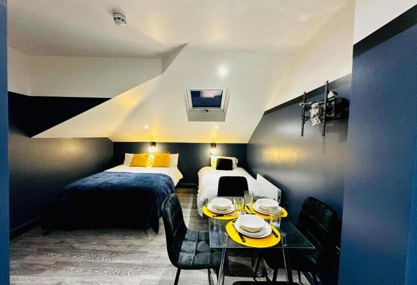 פנסיון Luxury Room, Central London, Ideal For Tourists