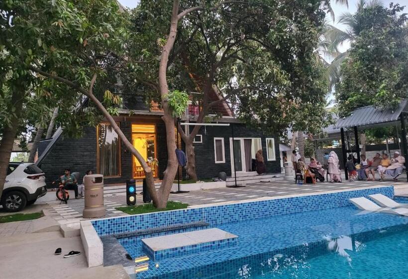 פנסיון Moon Light Resorts