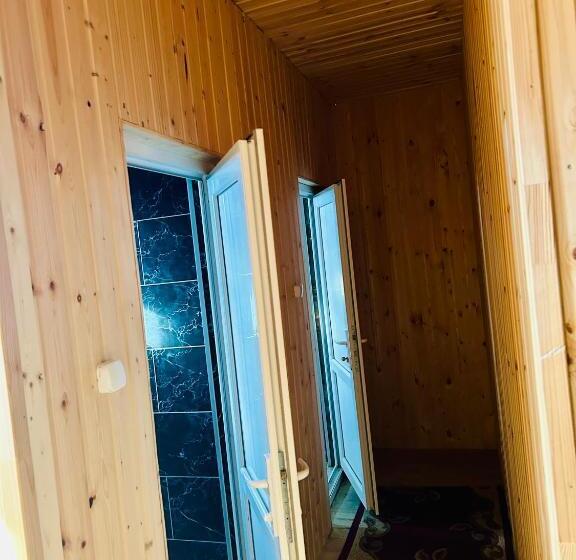 پانسیون Natia’s Guesthouse