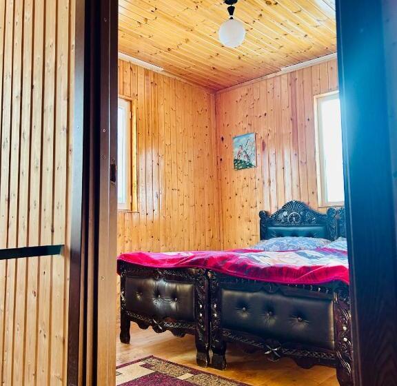 پانسیون Natia’s Guesthouse