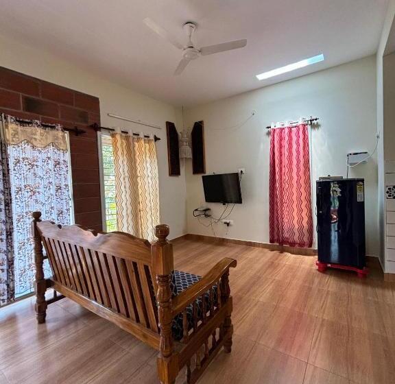 بنسيون Peace Aura  Near Auroville