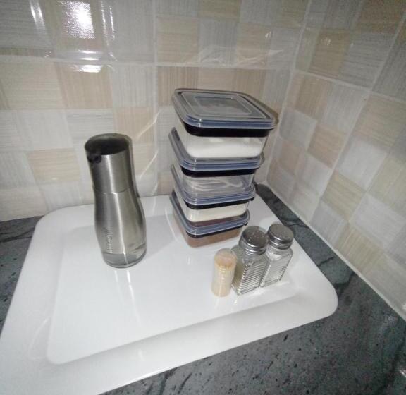 פנסיון Peshline Guest House Unit 1