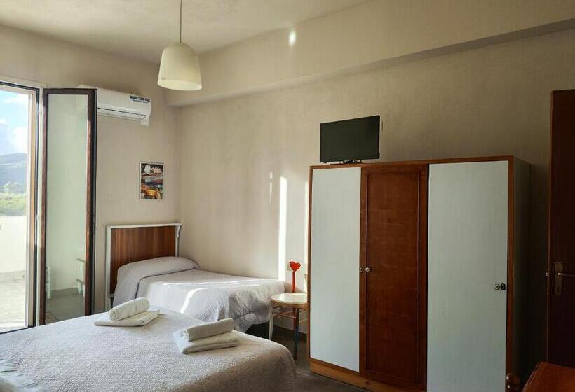 بنسيون Quinta Stagione