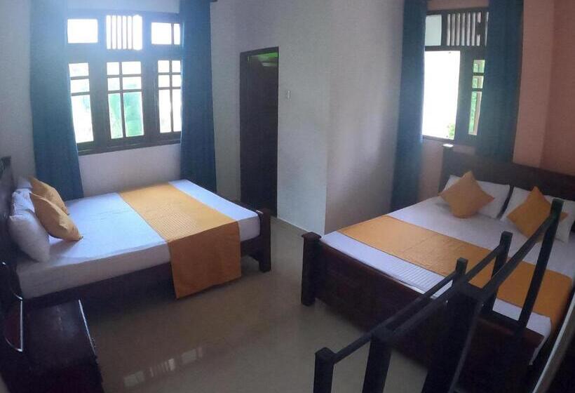 ペンション Rafting Reach Layathraa