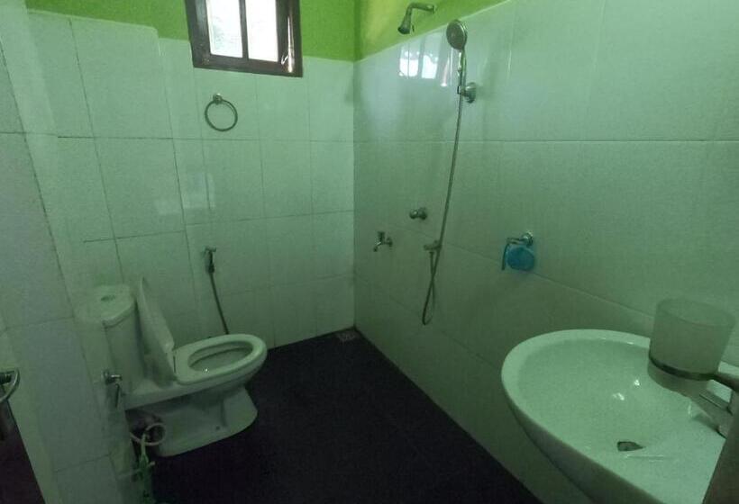 ペンション Rafting Reach Layathraa