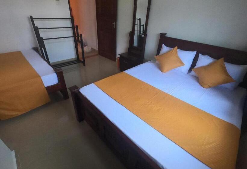 ペンション Rafting Reach Layathraa