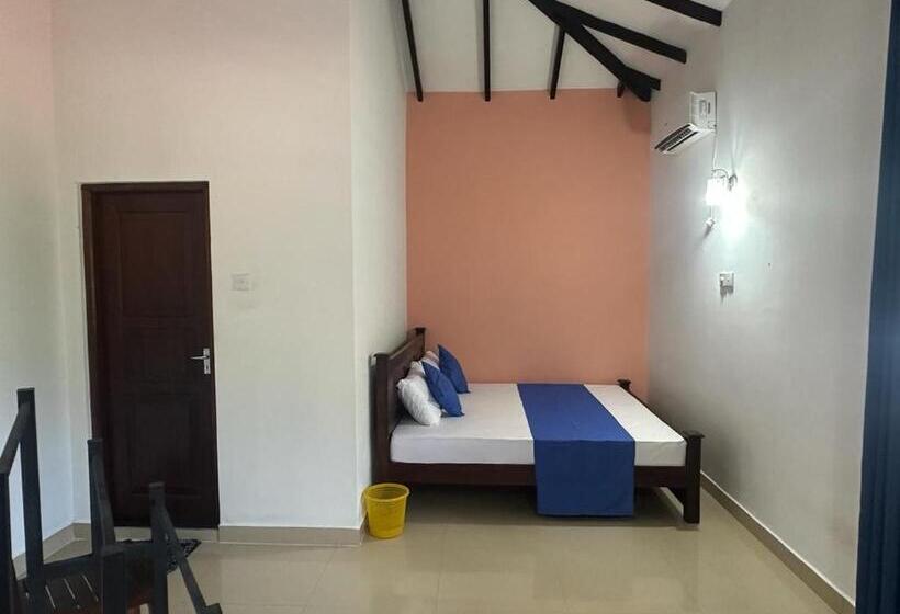 ペンション Rafting Reach Layathraa