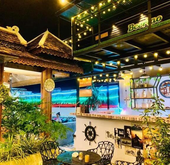 ペンション Vangvieng Pool House