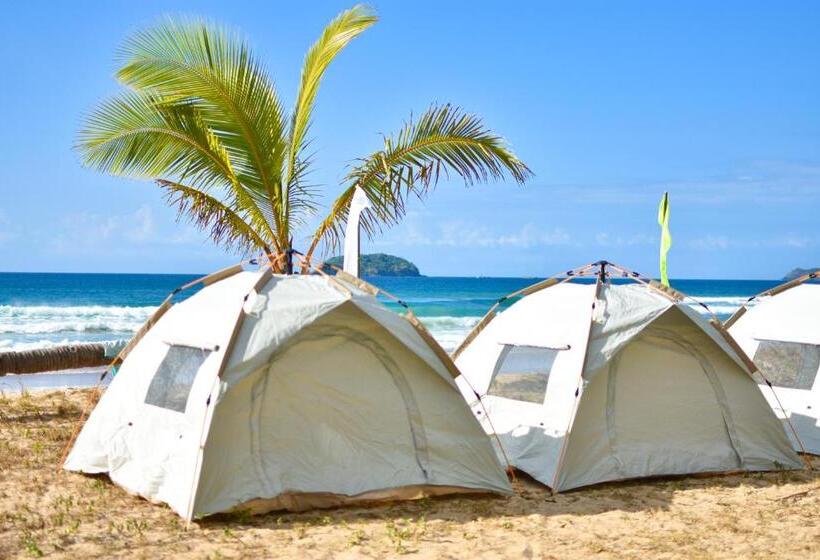 استراحتگاه El Nido Watersports And Adventures Beach Camp
