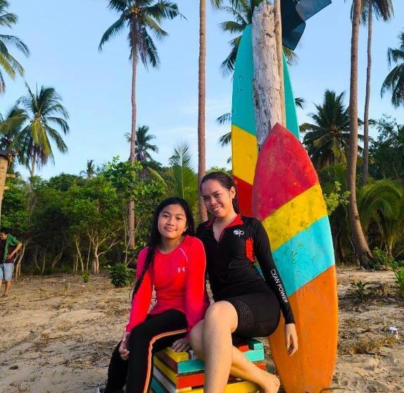 استراحتگاه El Nido Watersports And Adventures Beach Camp