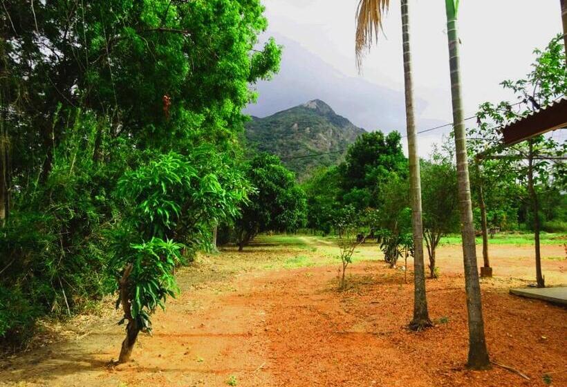 منتجع Ritigalafoothills