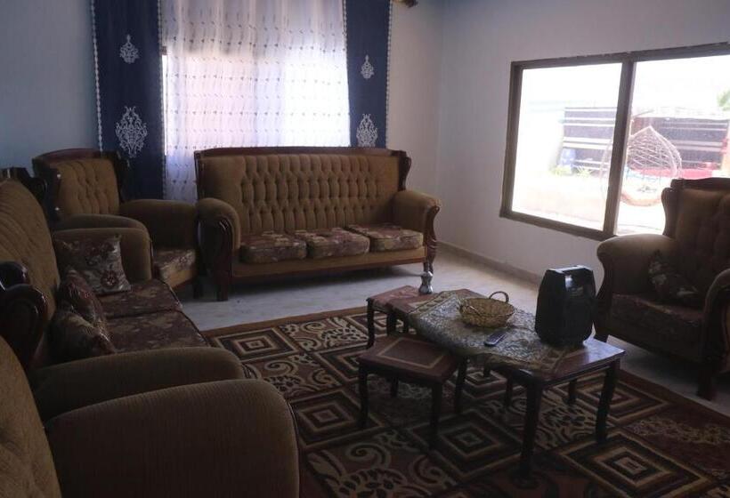 استراحتگاه Walaa Chalet