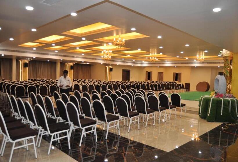 Silver Stone Park Resort, Kovilpatti