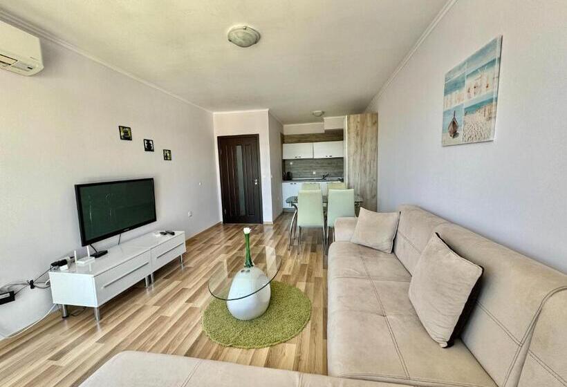 Sunshine Apartment