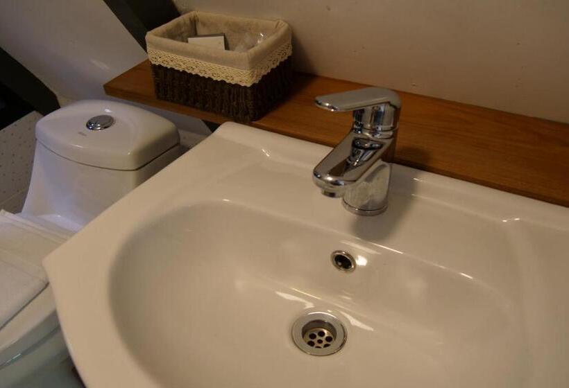 ユースホステル La Merced