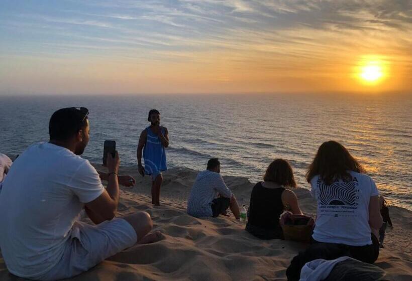 هاستل Oceana Surf House