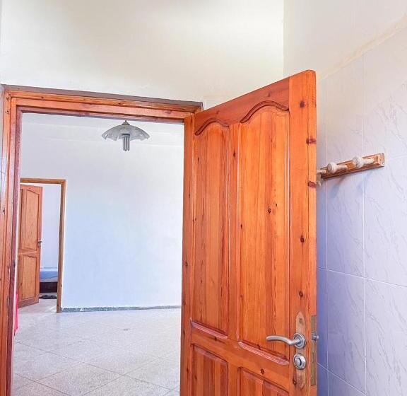 هاستل Oceana Surf House