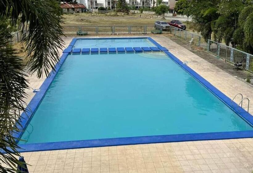 هاستل The S&s Staycation