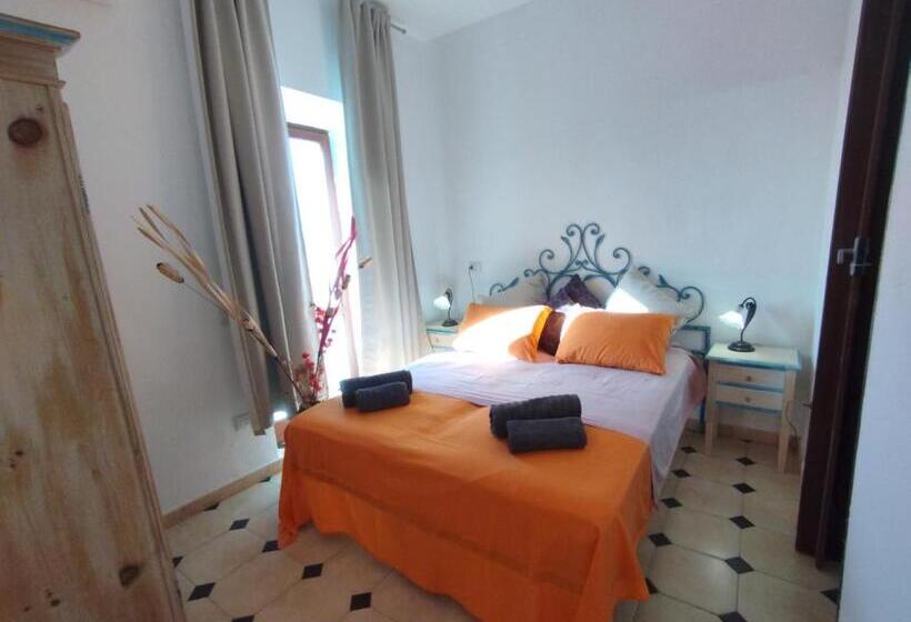 B&b Il Castello .con Balcone Vista Mare