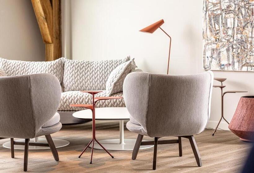 مبيت وإفطار Bonhommes