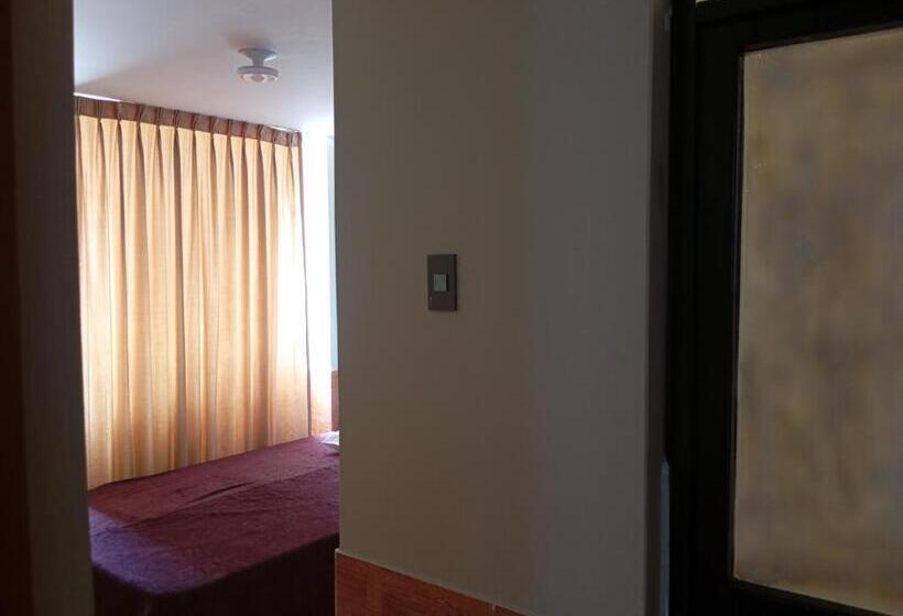 تختخواب و صبحانه Goya Shostel