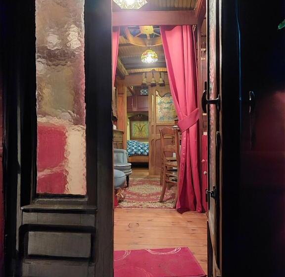 민박 Cabane La Tête Dans Les étoiles