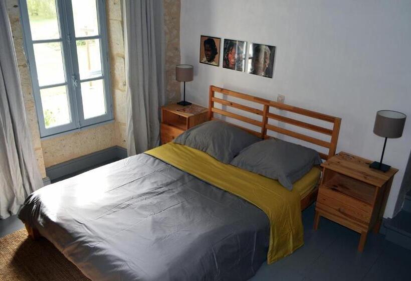 Bed and Breakfast La Chambre Des Marronniers